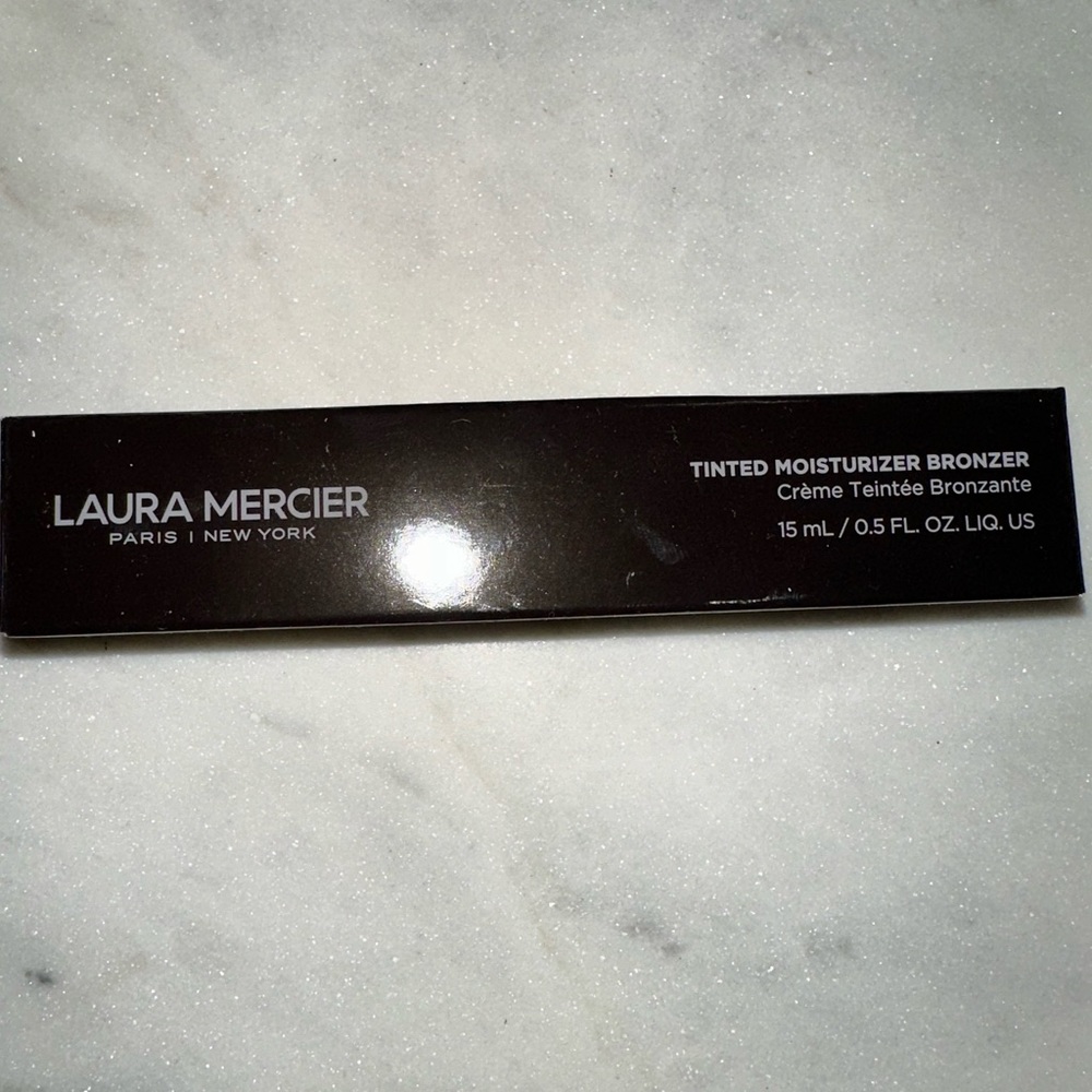 Laura Mercier - Picture 2 of 3